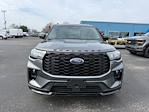 Used 2025 Ford Explorer thumbnail 2