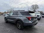 Used 2025 Ford Explorer thumbnail 4