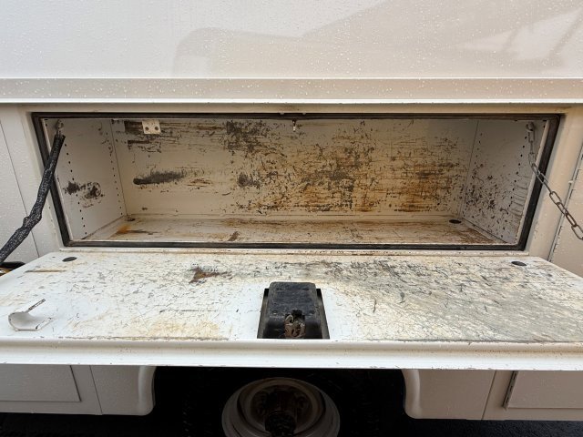 Used 2019 Ford E-350 Cutaway - photo 11