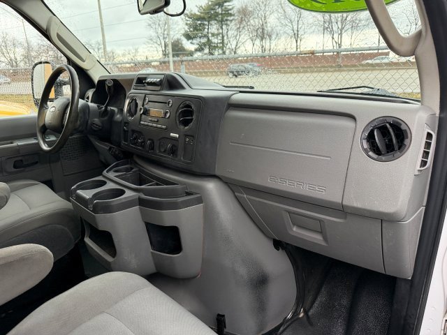 Used 2019 Ford E-350 Cutaway - photo 17