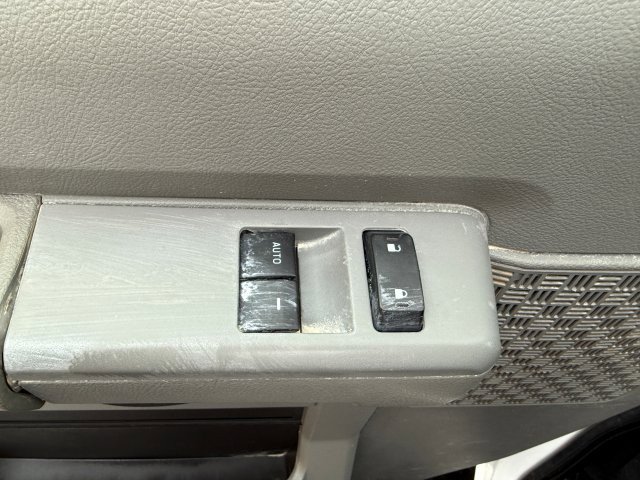Used 2019 Ford E-350 Cutaway - photo 21