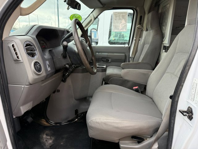 Used 2019 Ford E-350 Cutaway - photo 23