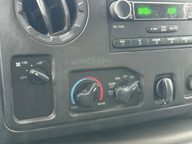 Used 2019 Ford E-350 Cutaway - photo 27