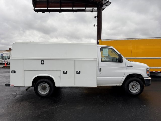 Used 2019 Ford E-350 Cutaway - photo 7