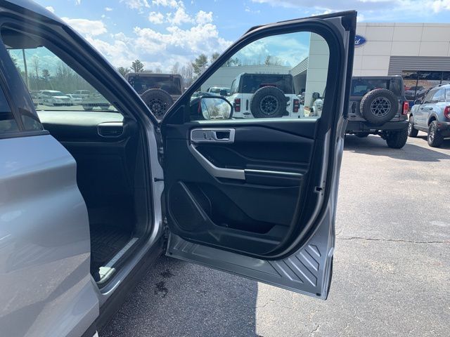 Used 2021 Ford Explorer Limited - photo 5