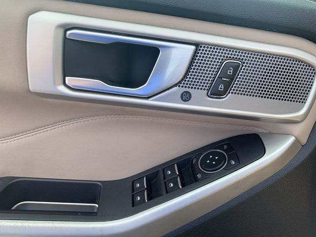Used 2023 Ford Explorer Limited - photo 13