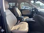 Used 2023 Ford Explorer Limited thumbnail 7