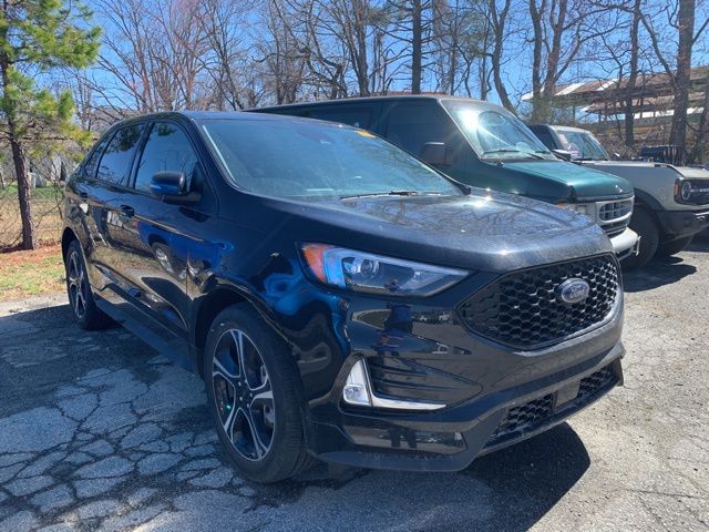Used 2022 Ford Edge - photo 1