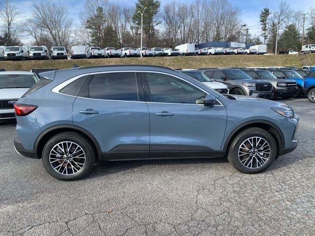 New 2026 Ford Escape Base - photo 12