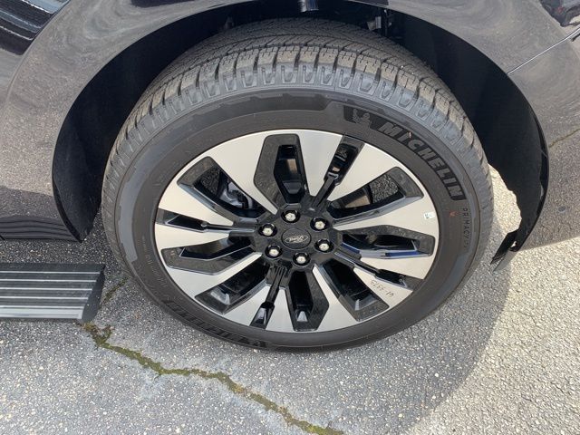 New 2025 Ford Expedition MAX Platinum - photo 8