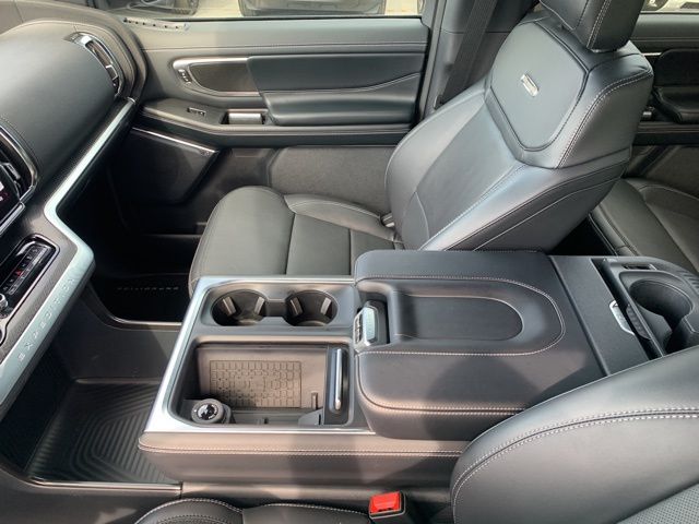 New 2025 Ford Expedition Platinum - photo 3