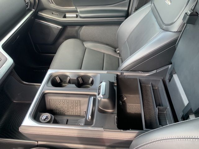 New 2025 Ford Expedition Platinum - photo 4