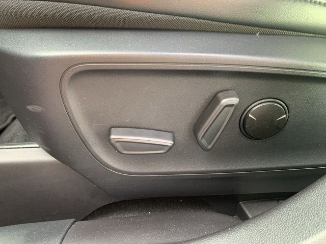 New 2025 Ford Escape ST-Line - photo 16