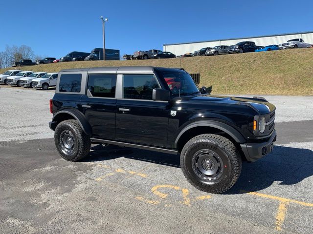 New 2025 Ford Bronco - photo 2