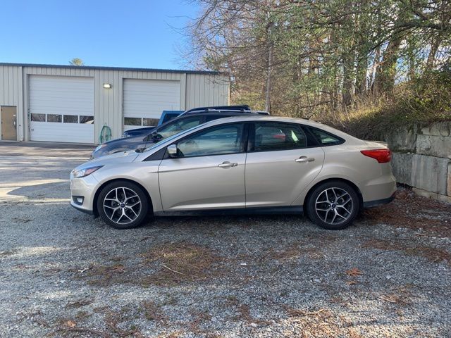 Used 2018 Ford Focus SEL - photo 4