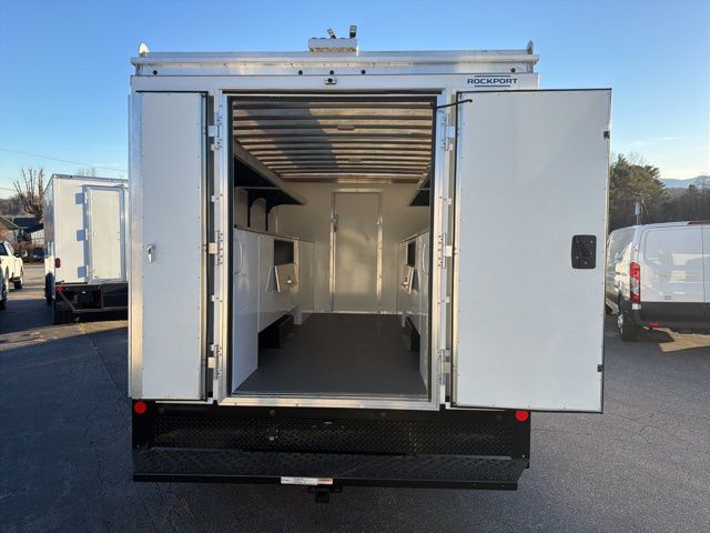New 1996 Ford E-450 Cutaway - photo 19