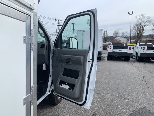 New 1996 Ford E-450 Cutaway - photo 6