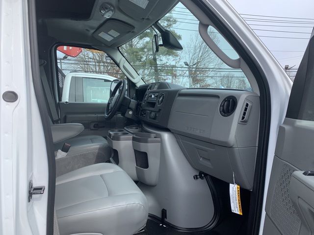 New 1996 Ford E-450 Cutaway - photo 7