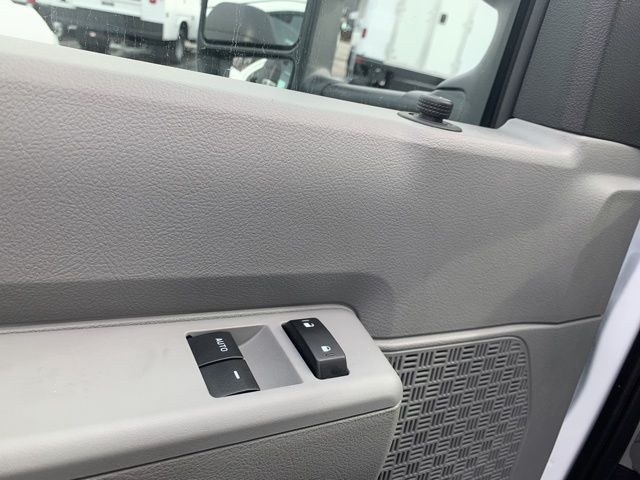 New 1996 Ford E-450 Cutaway - photo 10