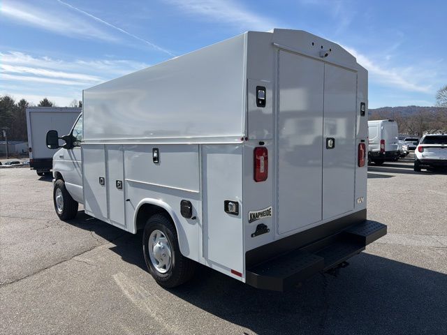 New 2026 Ford E-350 Cutaway - photo 19