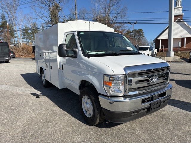 New 2026 Ford E-350 Cutaway - photo 12