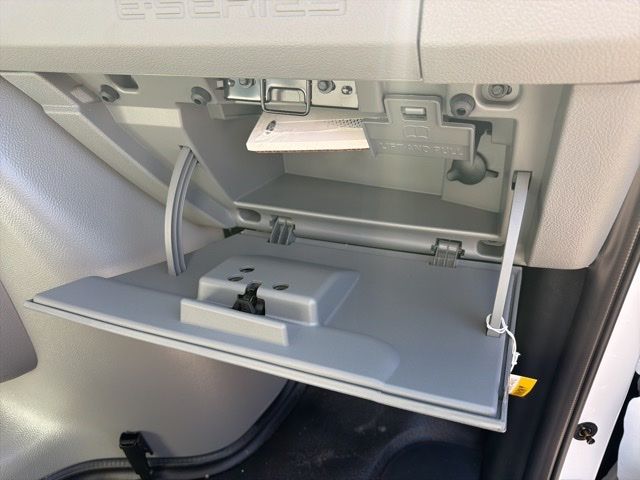New 2026 Ford E-350 Cutaway - photo 18