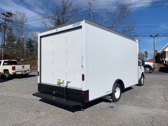 New 2026 Ford E-350 Cutaway - photo 3