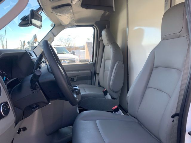 New 2026 Ford E-350 Cutaway - photo 7