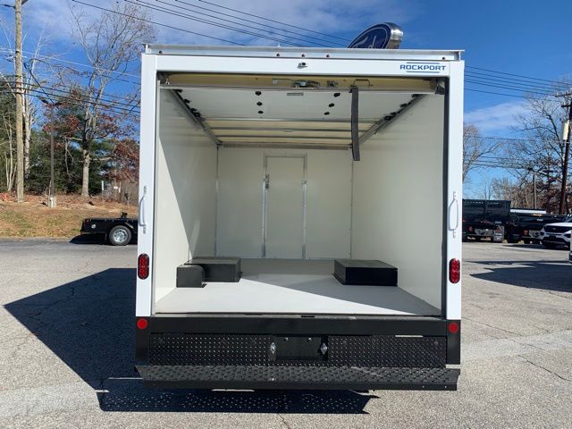 New 2026 Ford E-350 Cutaway - photo 8