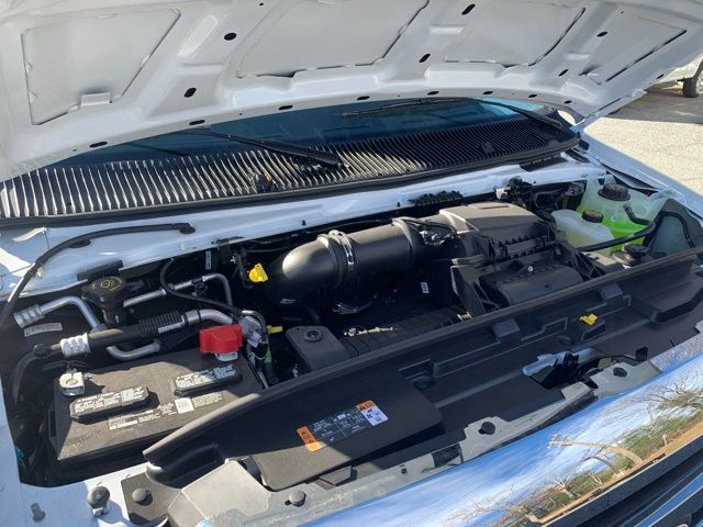 New 2026 Ford E-350 Cutaway - photo 23