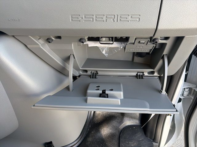 New 2026 Ford E-350 Cutaway - photo 19