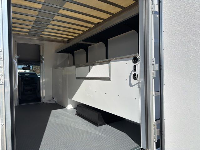 New 2026 Ford E-350 Cutaway - photo 7