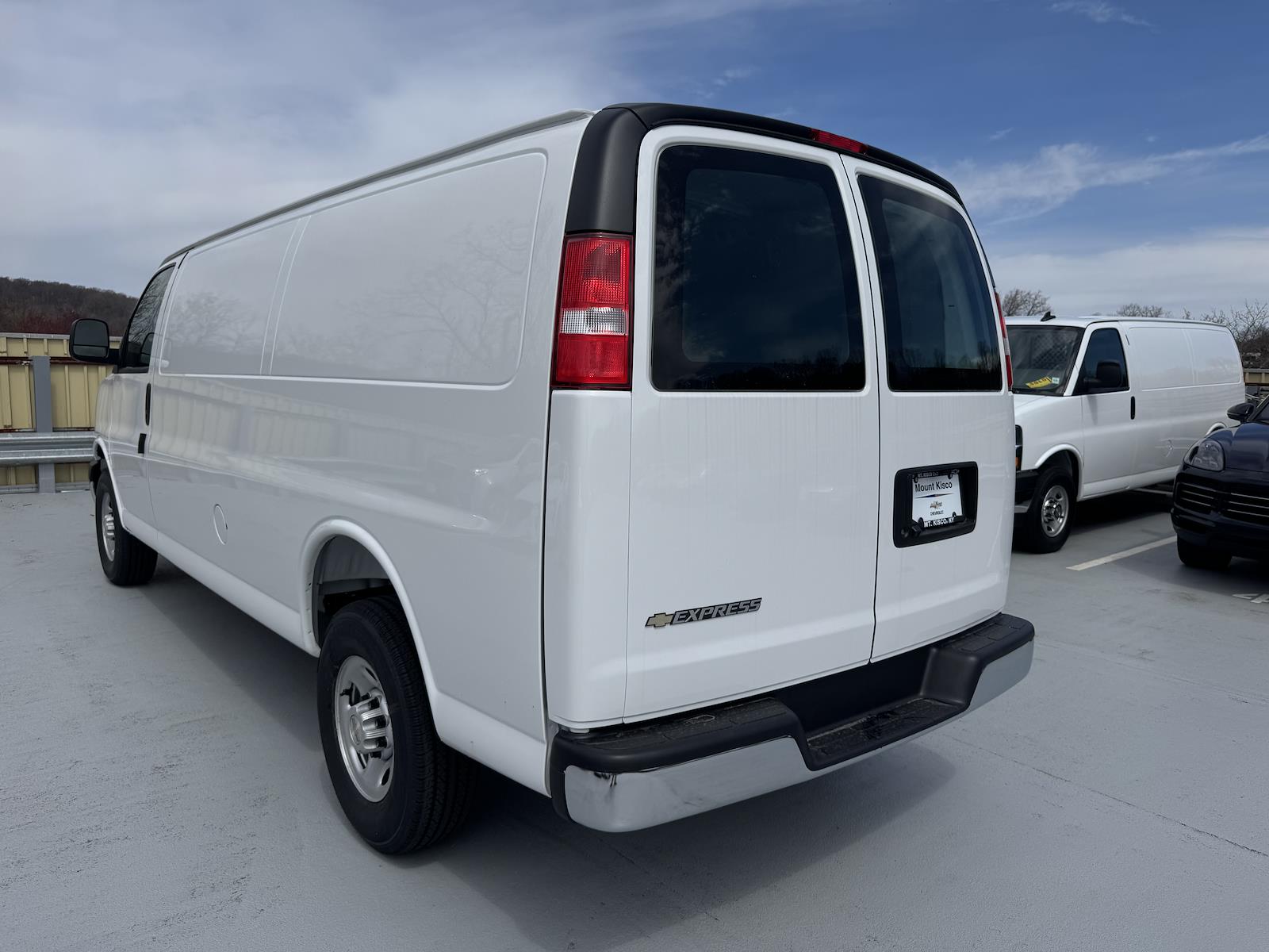 New 2025 Chevrolet Express 2500 Empty Cargo Van - photo 3