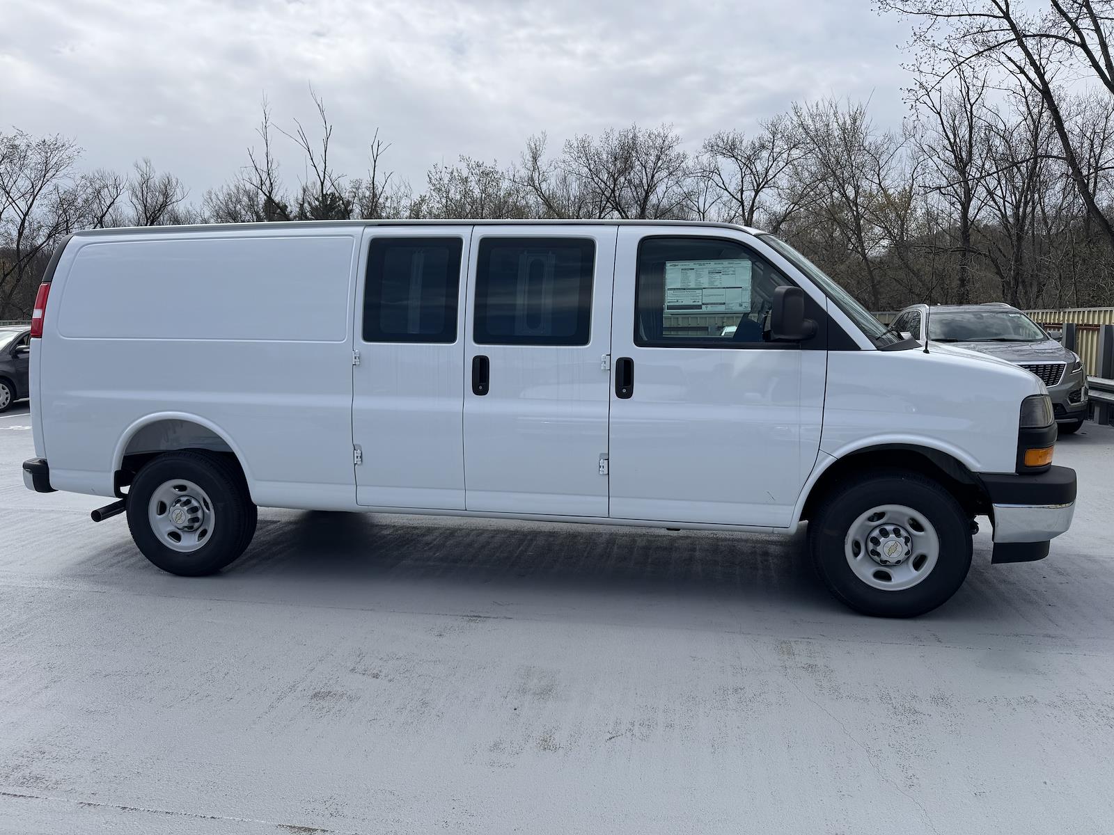 New 2025 Chevrolet Express 2500 Empty Cargo Van - photo 6