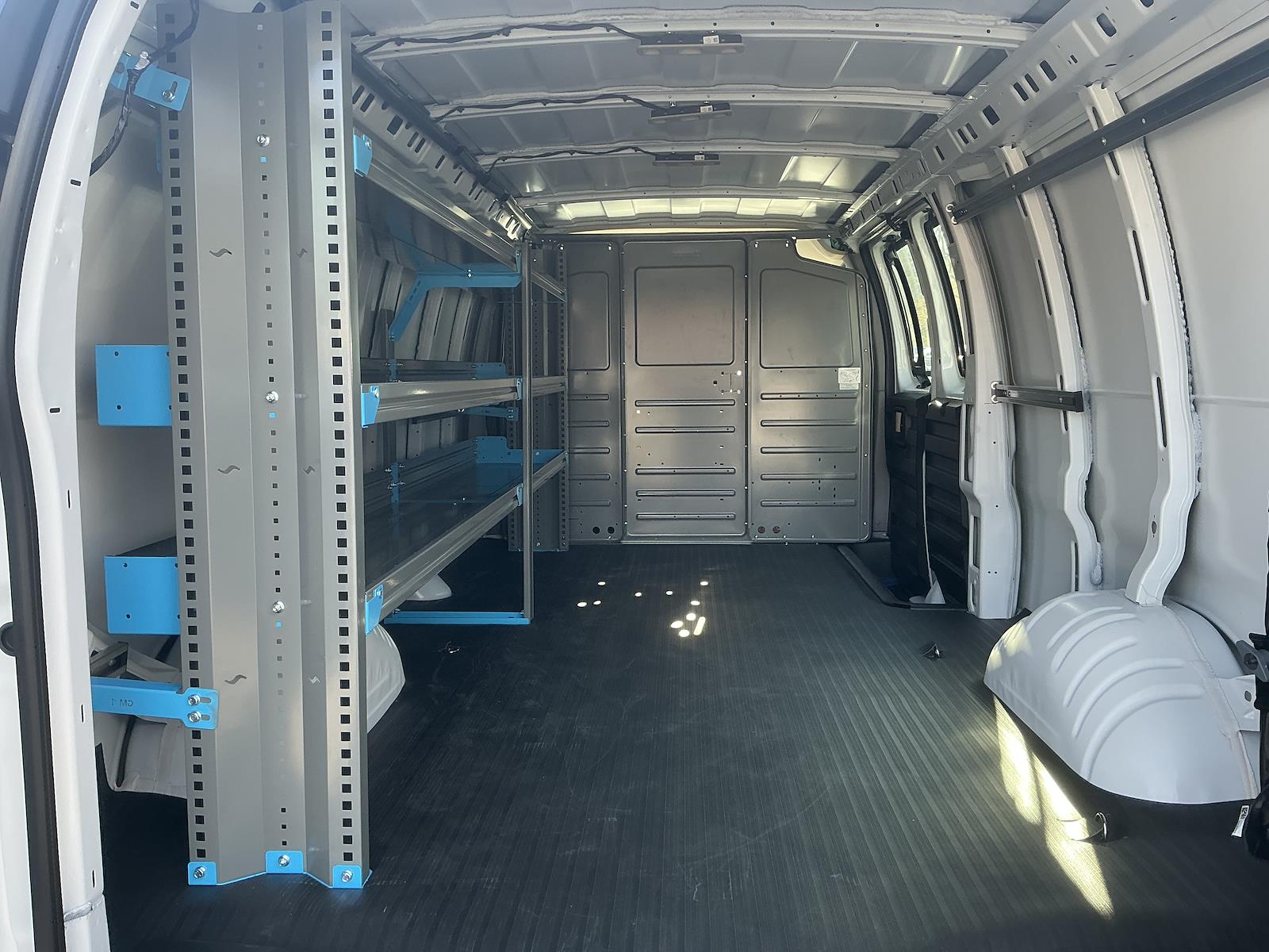 New 2025 Chevrolet Express 3500 Empty Cargo Van - photo 5