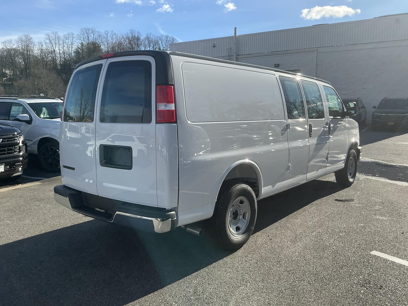 New 2025 Chevrolet Express 3500 Empty Cargo Van - photo 6