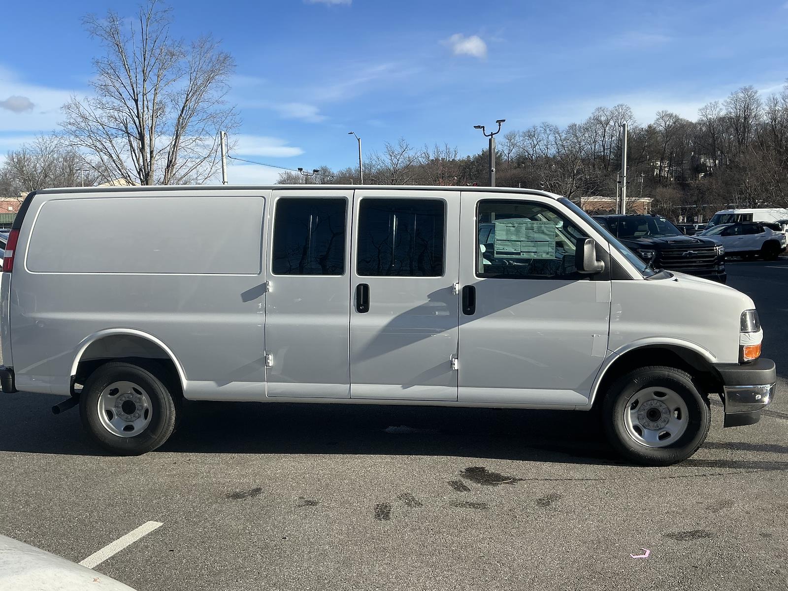 New 2025 Chevrolet Express 3500 Empty Cargo Van - photo 7