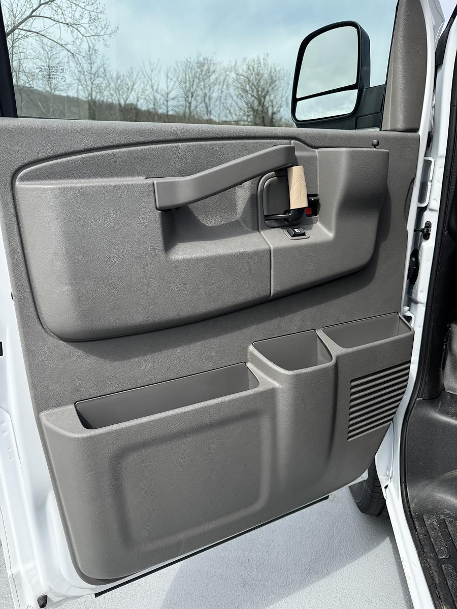 New 2025 Chevrolet Express 2500 Empty Cargo Van - photo 31