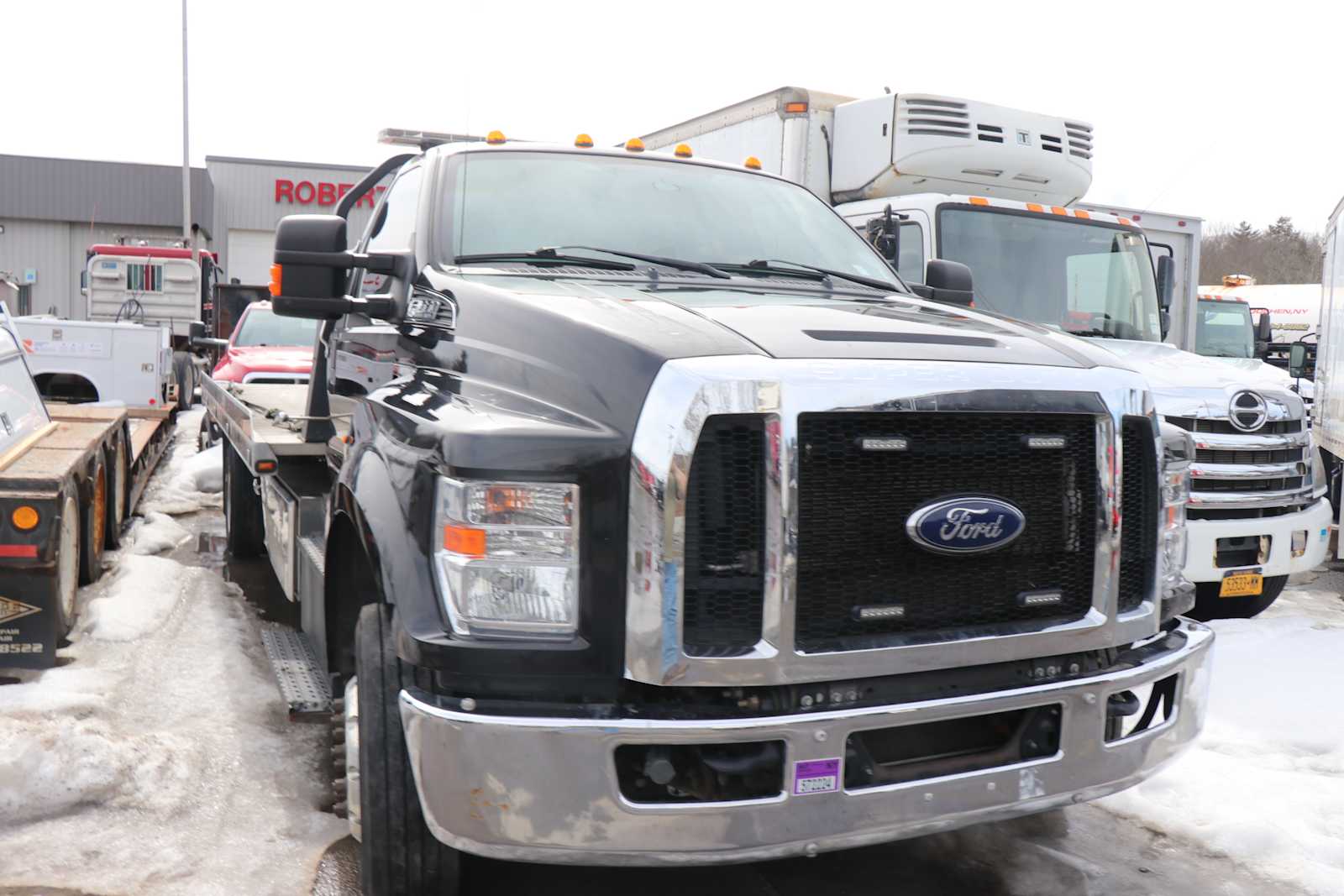Used 2022 Ford F-650 - photo 2