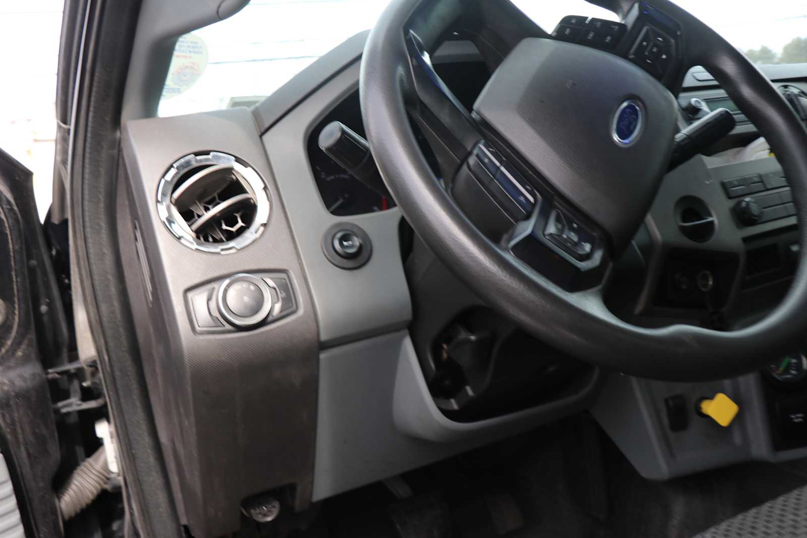 Used 2022 Ford F-650 Regular Cab Cab Chassis - photo 8