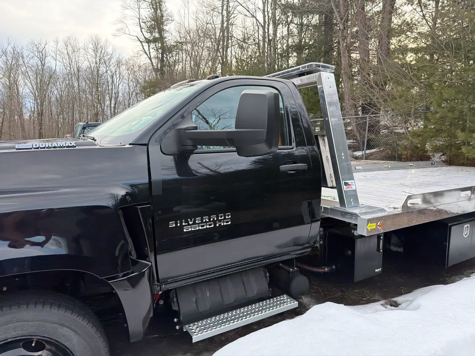 New 2024 Chevrolet Silverado 6500 - photo 2