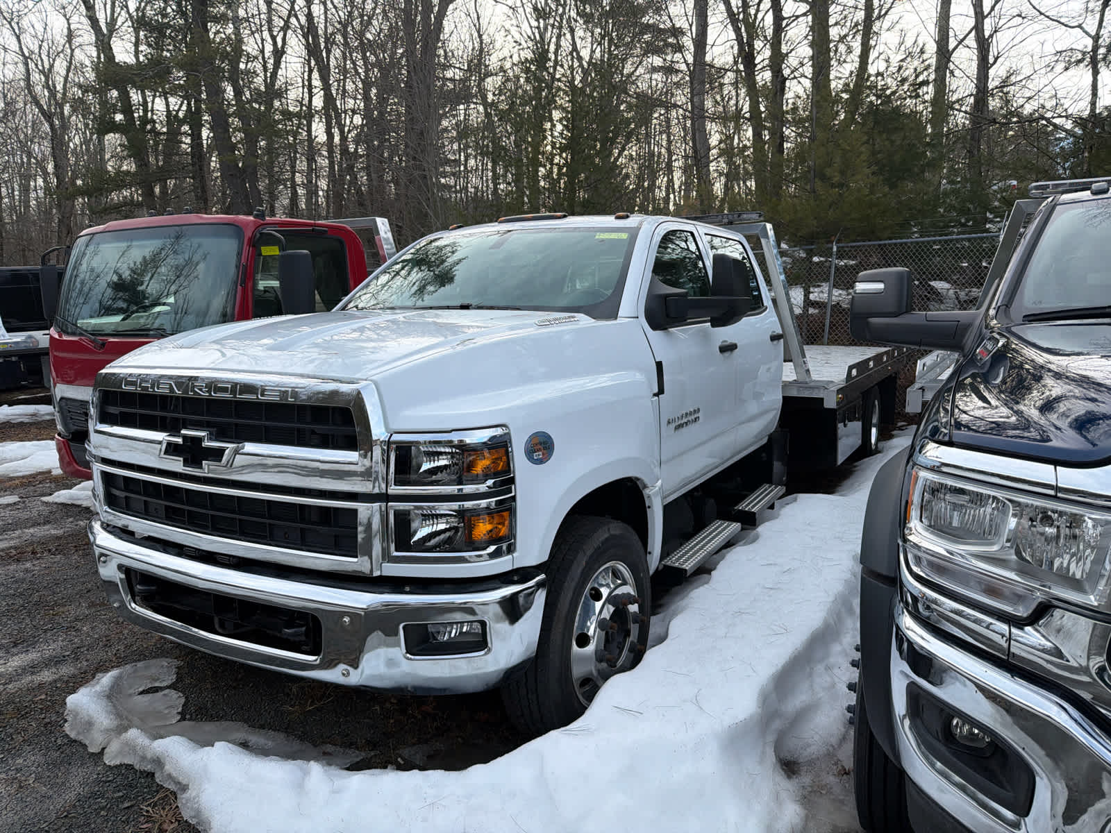 New 2024 Chevrolet Silverado 6500 - photo 1