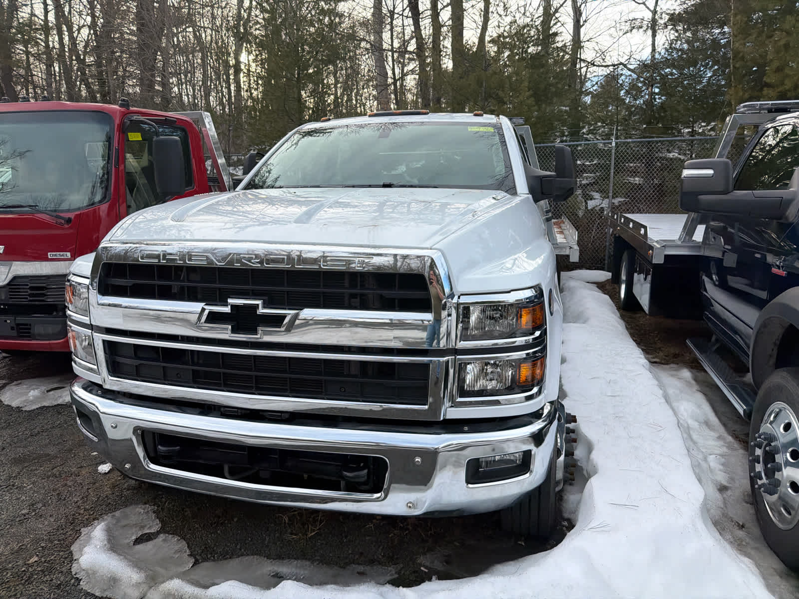 New 2024 Chevrolet Silverado 6500 - photo 2