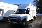 New 2025 Chevrolet Express 3500 Cutaway thumbnail 1