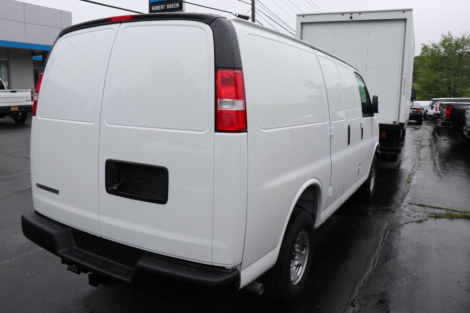 New 2025 Chevrolet Express 3500 Empty Cargo Van - photo 3