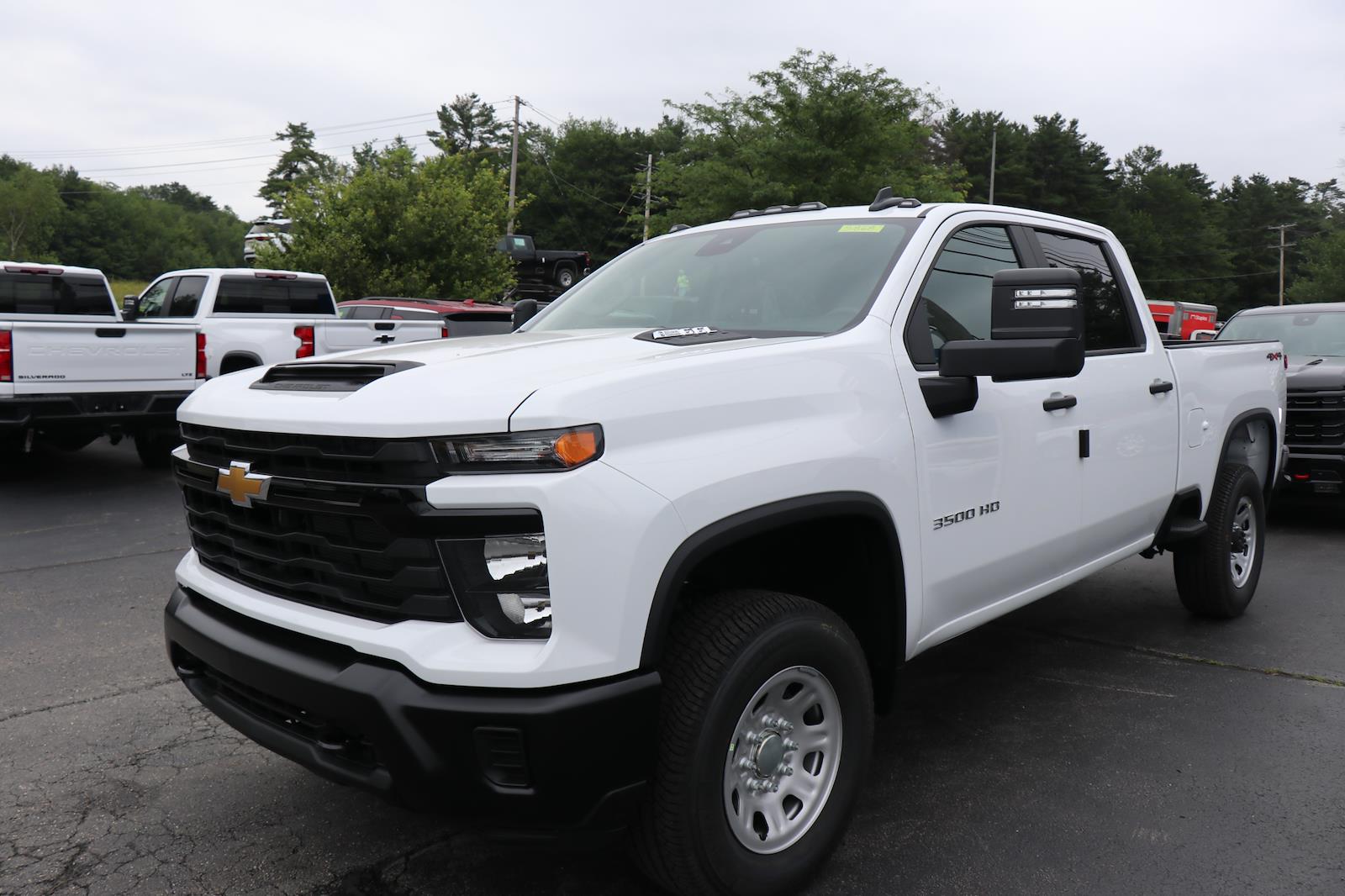 New 2025 Chevrolet Silverado 3500 - photo 1