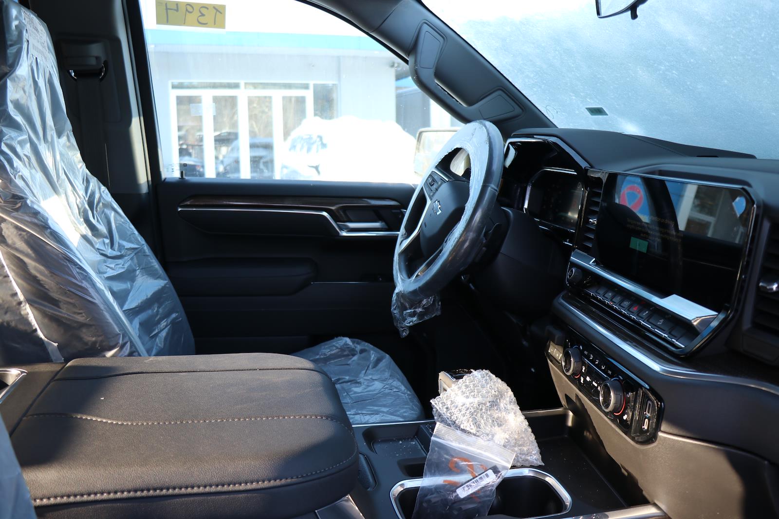 New 2026 Chevrolet Silverado 1500 LT Crew Cab - photo 5