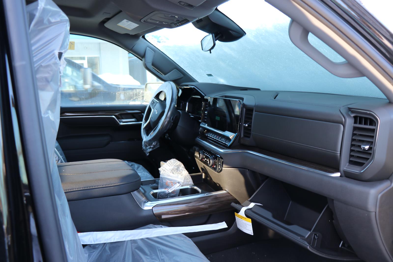 New 2026 Chevrolet Silverado 1500 LT Crew Cab - photo 6
