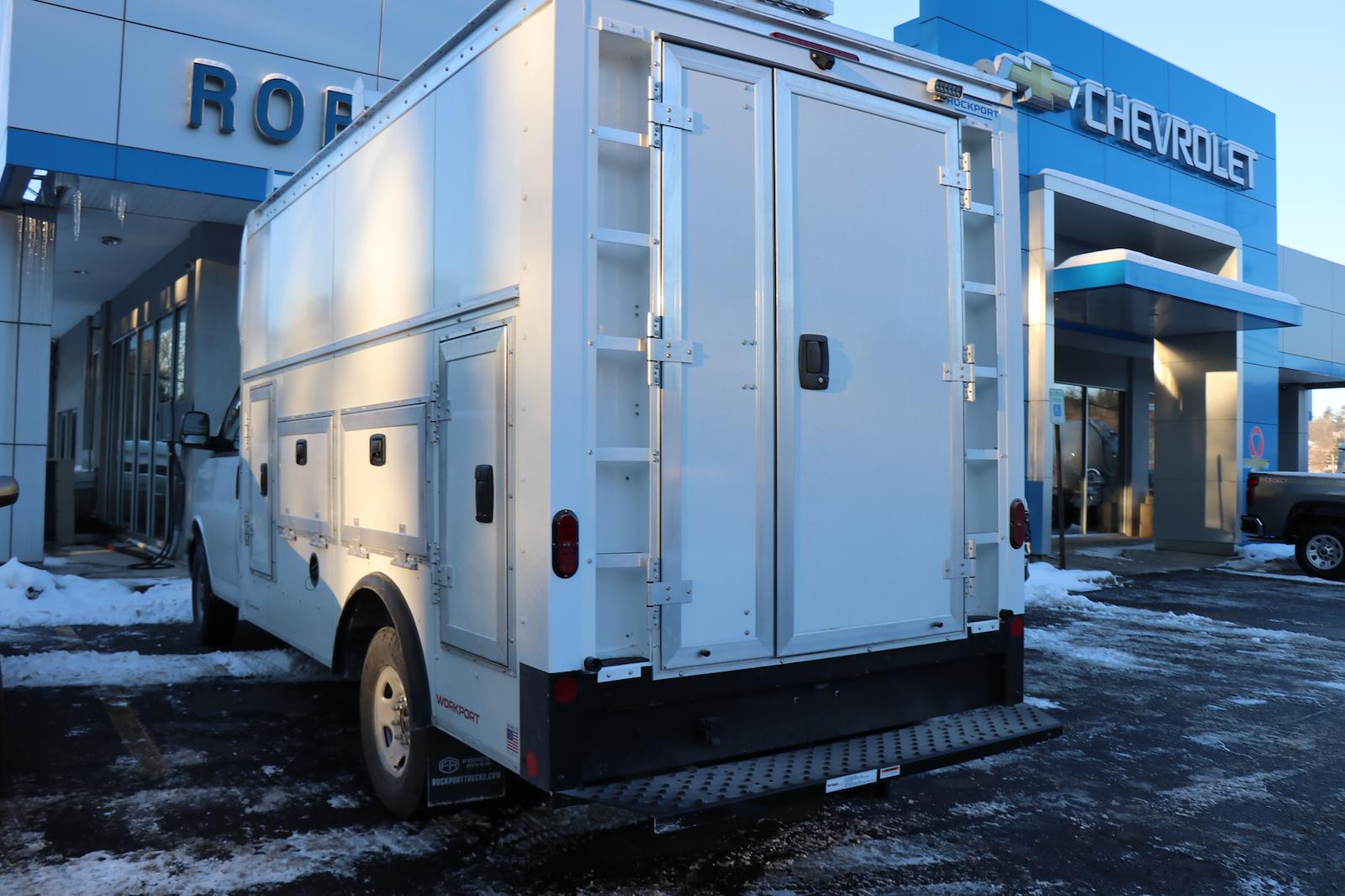 New 2026 Chevrolet Express 3500 Cutaway - photo 4