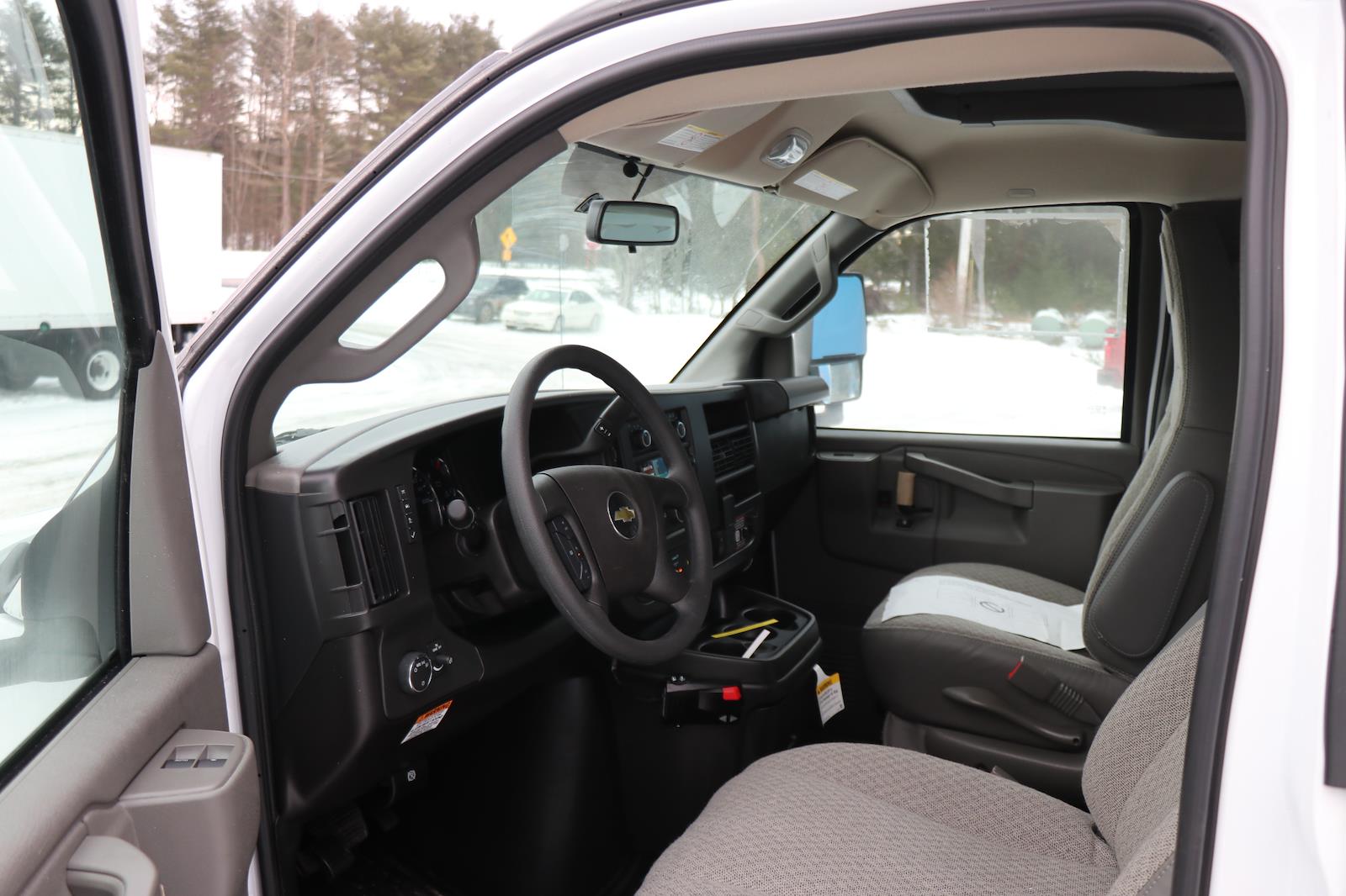 New 2026 Chevrolet Express 3500 Cutaway - photo 6